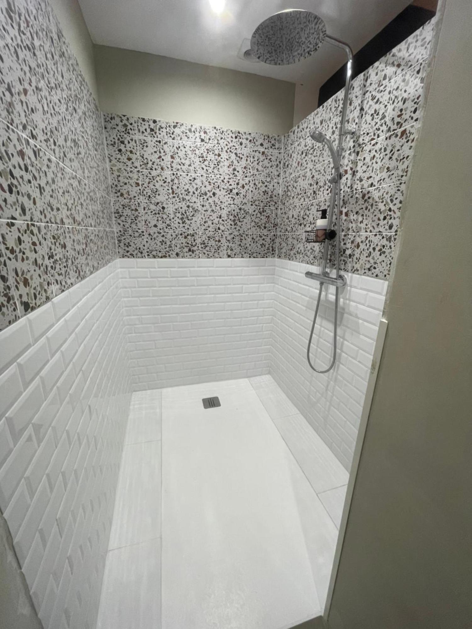Appartement De Caractere, Proche Palais Des Papes 亞維農 外观 照片